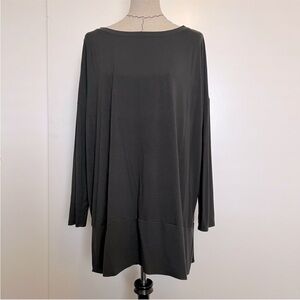 Eileen Fisher rich charcoal long sleeve top / tunic. Size XL